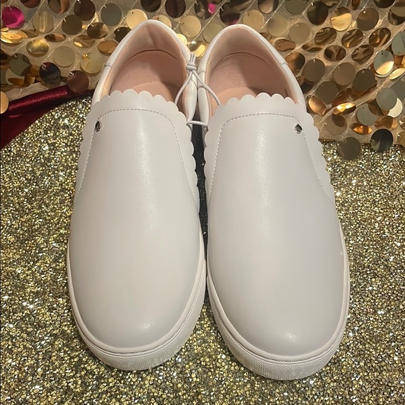 kate spade Shoes - NWOT Kate Spade Chic White Scalloped Slip-On Sneakers Sz 8